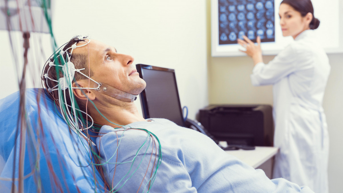 une-consultation-avec-un-neurologue